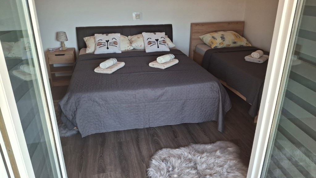 Apartment 5 – Schlafzimmer vom Balkon